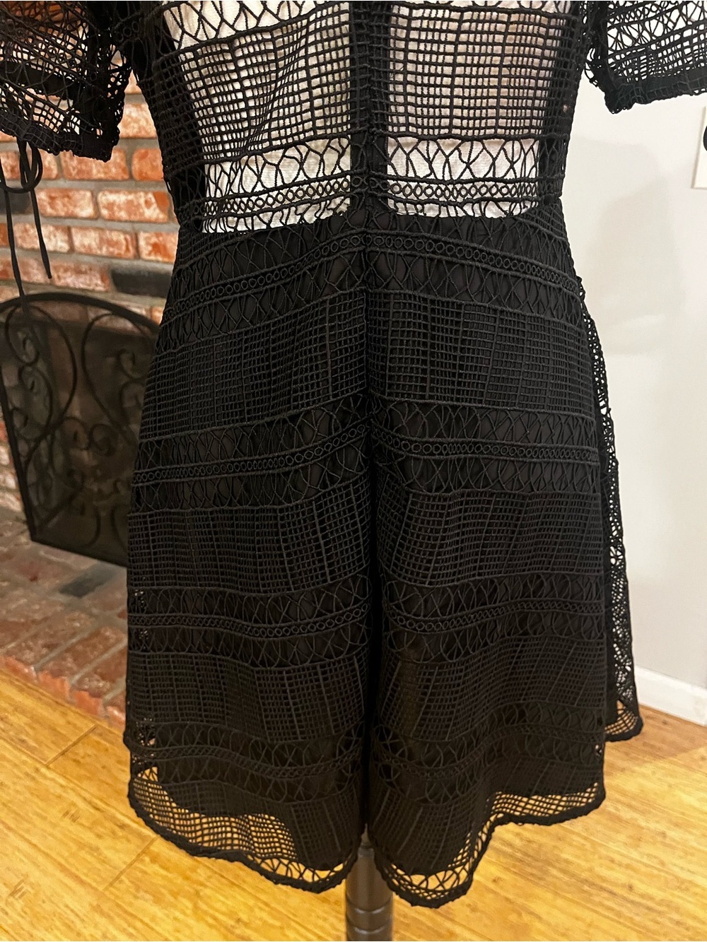 Tularosa $238 PTP 18 Eden Lace Dress in Black - Picture 8 of 8